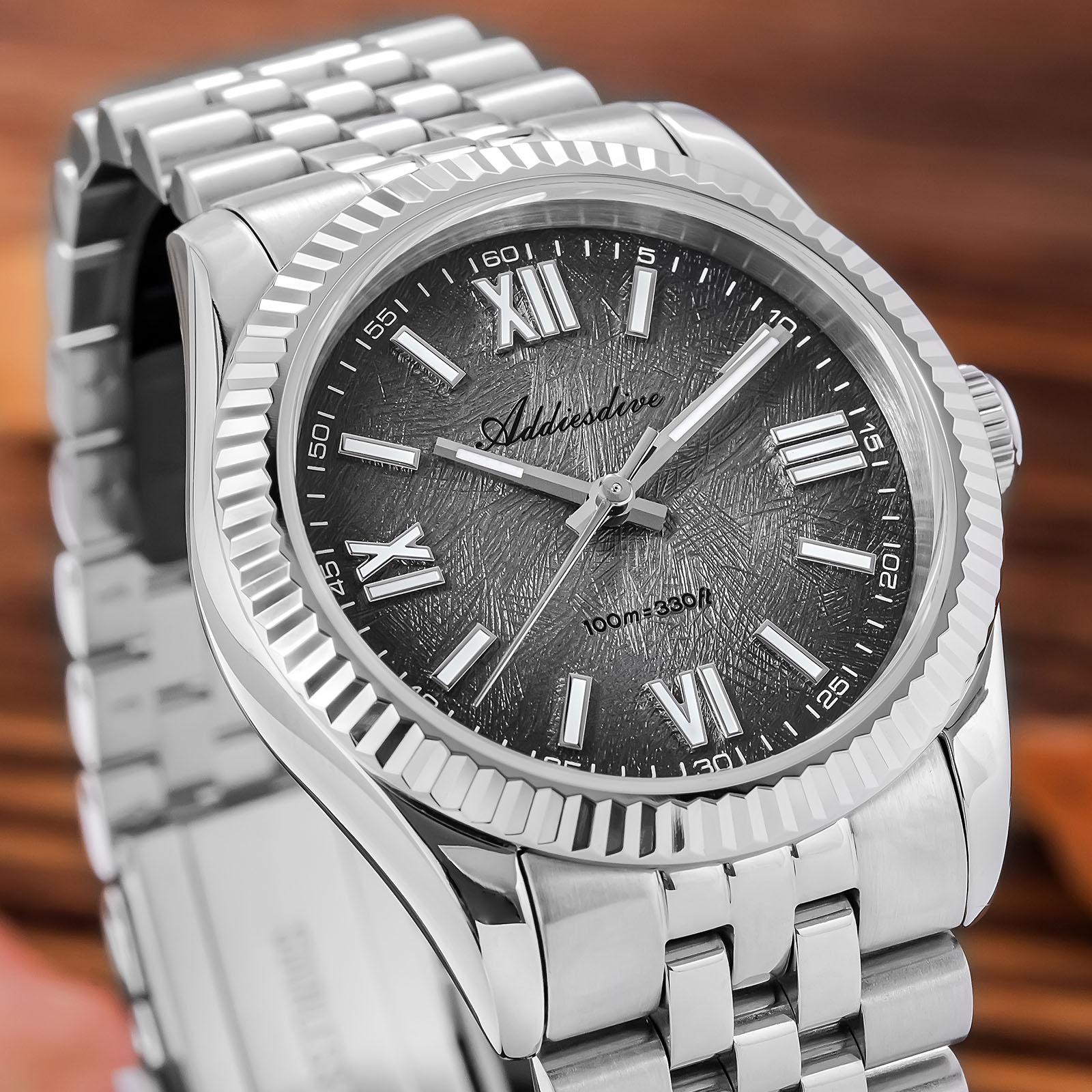 ADDIESDIVE Japan VH31 horloge  - Luxury Watch Makes recensie en prijs